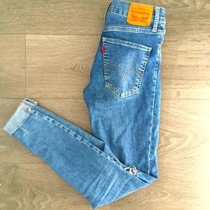 Levi’s High-Waisted Skinny Jeans